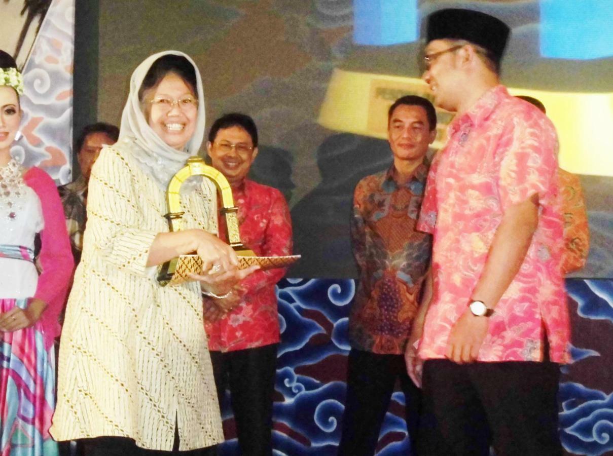 Rumah Tawa Hotel Syariah Bandung Kültér fotó
